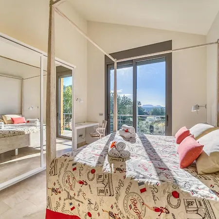 Villa In Mallorca With Infinity Pool & Beaches *